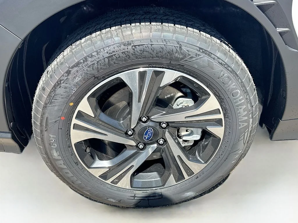 New 2026 White Subaru Premium image 39