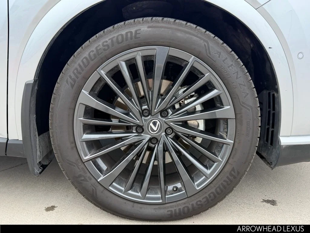 Used 2025 Silver Lexus 350h Premium Plus image 10