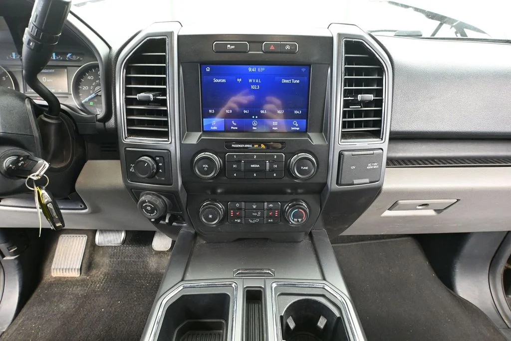 Used 2020 Gray Ford XLT image 25