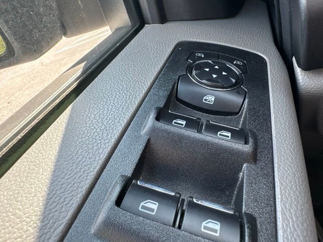 Used 2019 Blue Ford XLT image 19