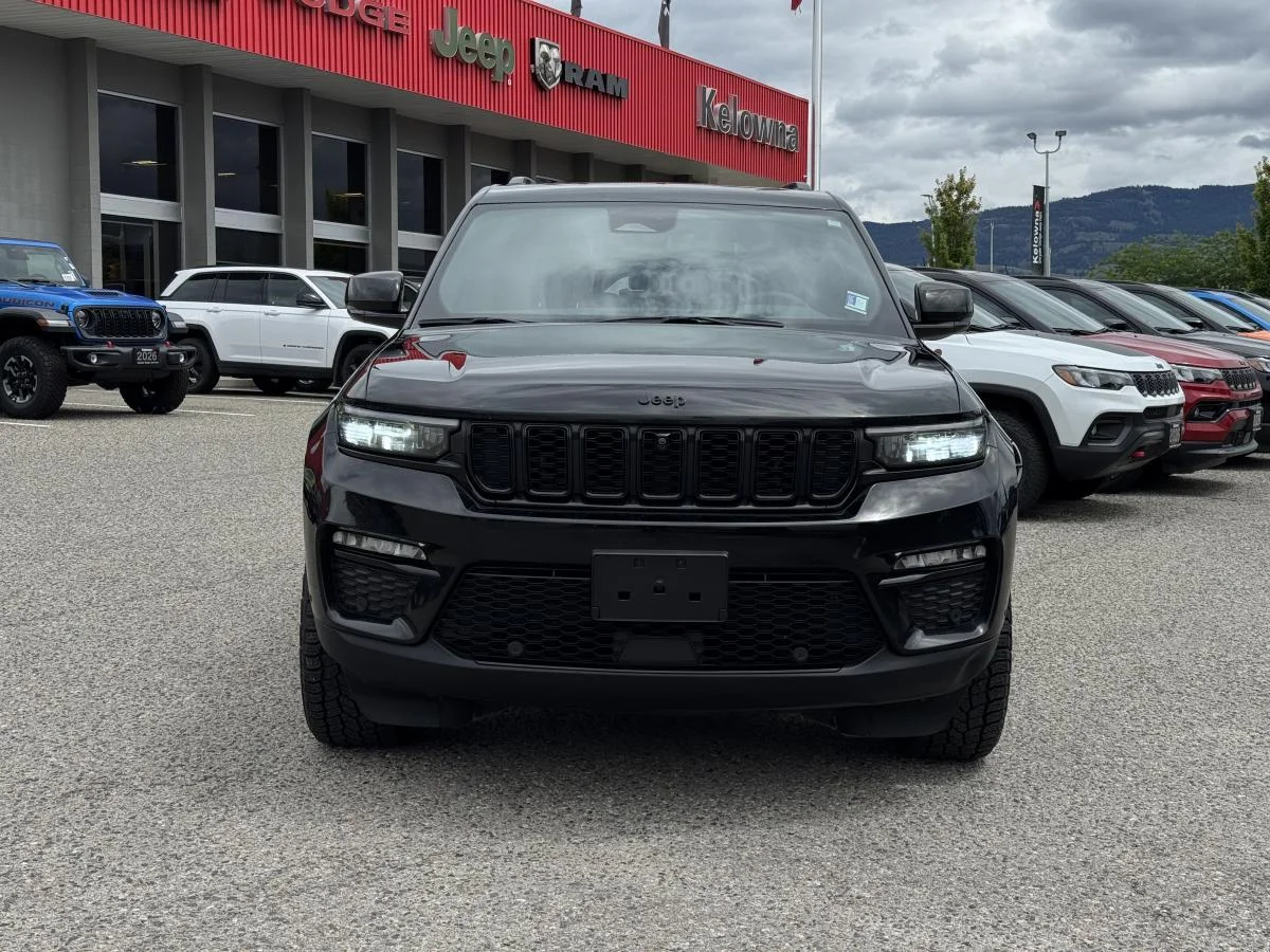 Used 2024 Black Jeep Limited image 3
