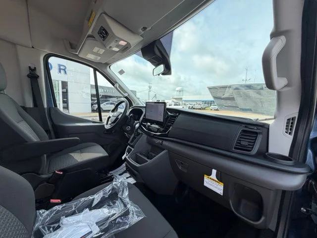 New 2026 Blue Metallic Ford Passenger Van XLT image 34