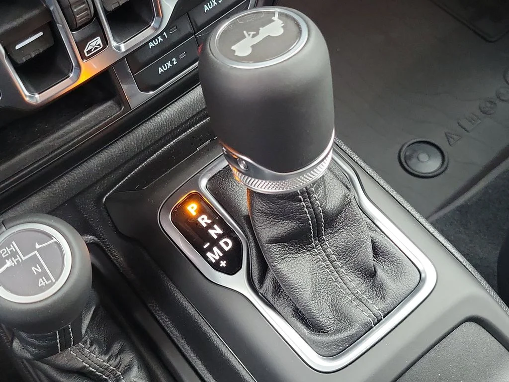 2026 Jeep Wrangler 4-Door Sahara - Photo 29