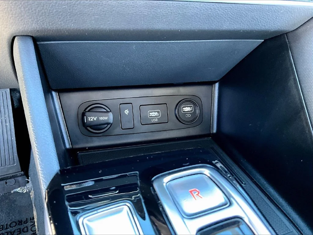 Used 2022 Blue Hyundai Limited image 16