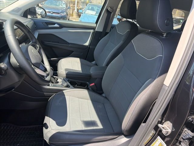 Certified Used 2024 Black Volkswagen 1.5T SE image 9