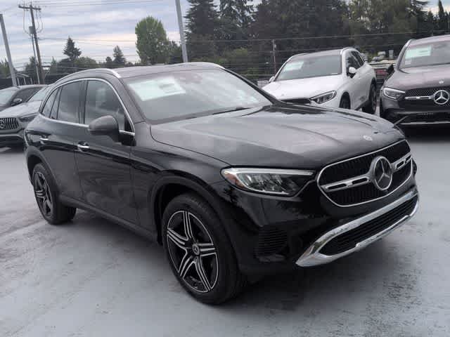 New 2026 Black Mercedes-Benz GLC 300 image 2