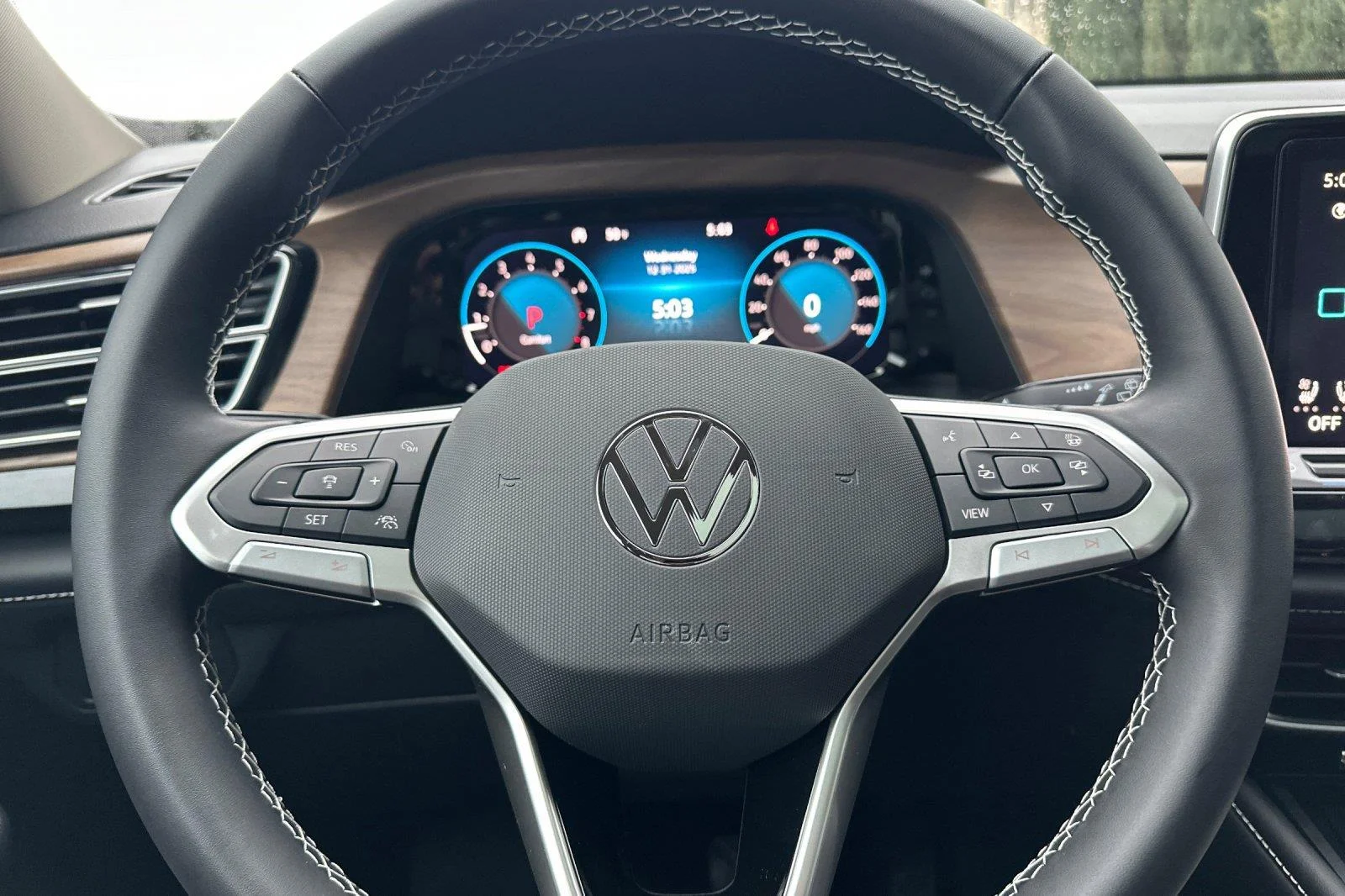 New 2026 Mountain Lake Blue Metallic Volkswagen 2.0T SE w/Technology image 24