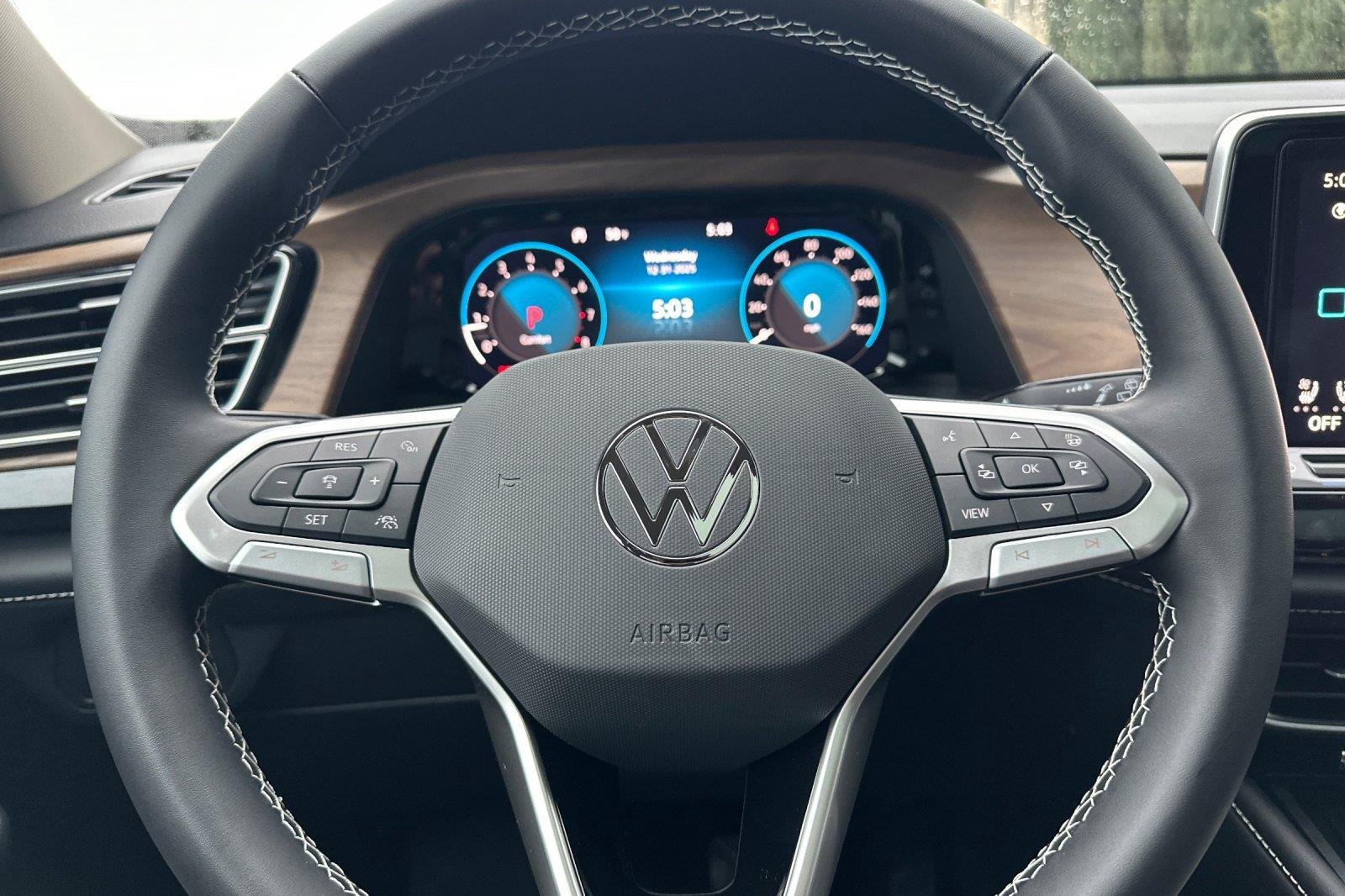 New 2026 Mountain Lake Blue Metallic Volkswagen 2.0T SE w/Technology image 24