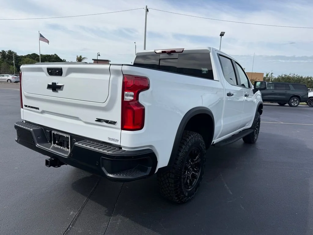 2026 Chevrolet Silverado 1500 ZR2 - Photo 7