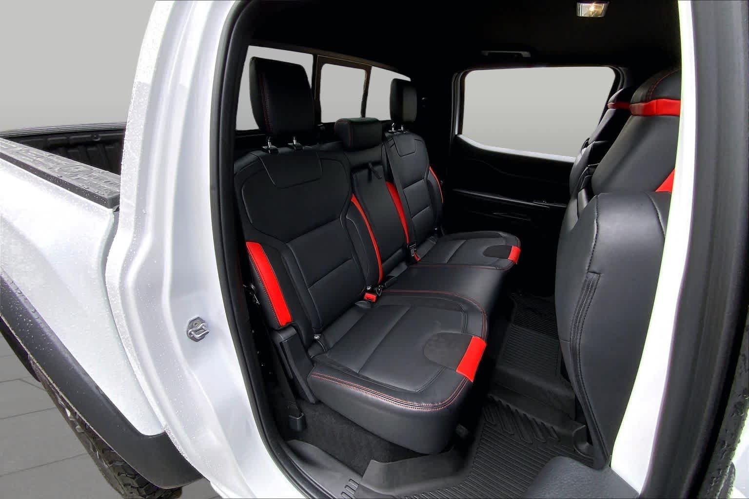 Used 2025 Oxford White Ford Raptor image 21