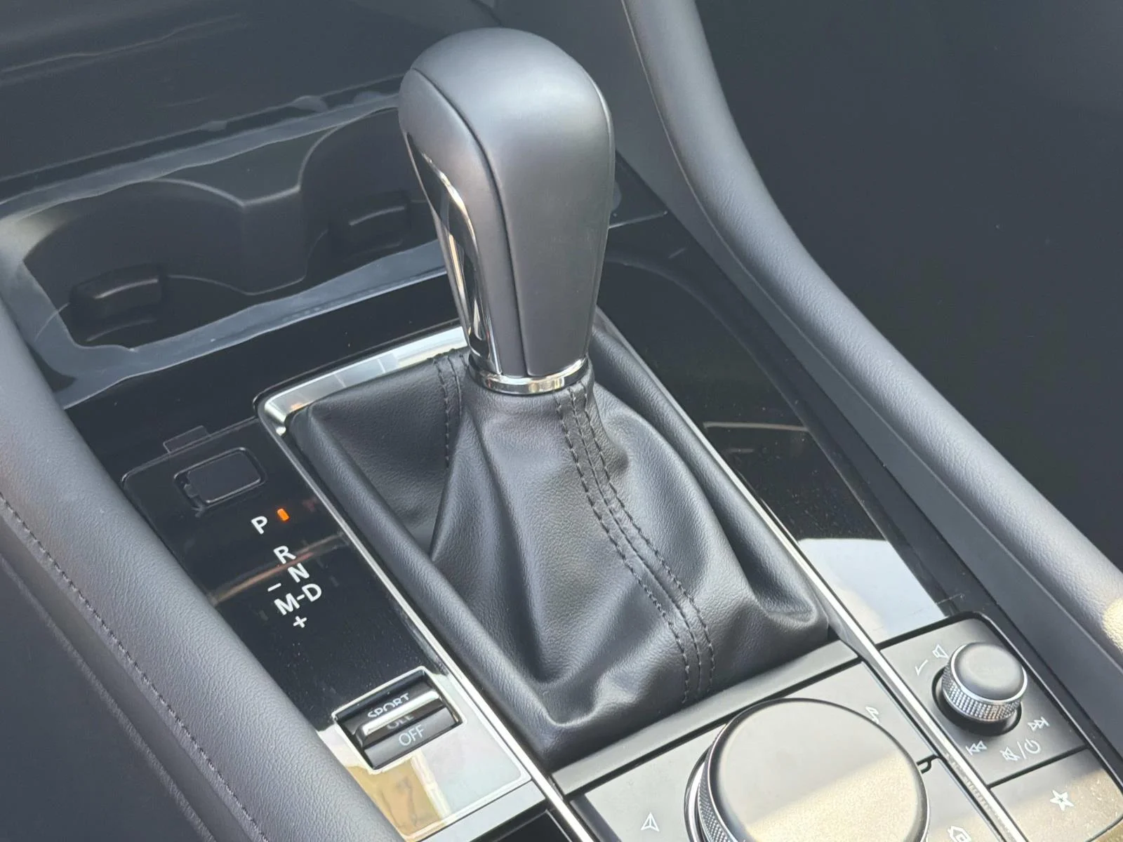 2026 Mazda Mazda3 Turbo Premium Plus - Photo 11