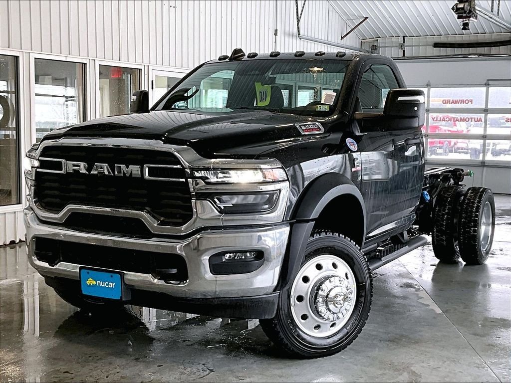 New 2026 Diamond Black Crystal Pearlcoat Ram Tradesman image 4