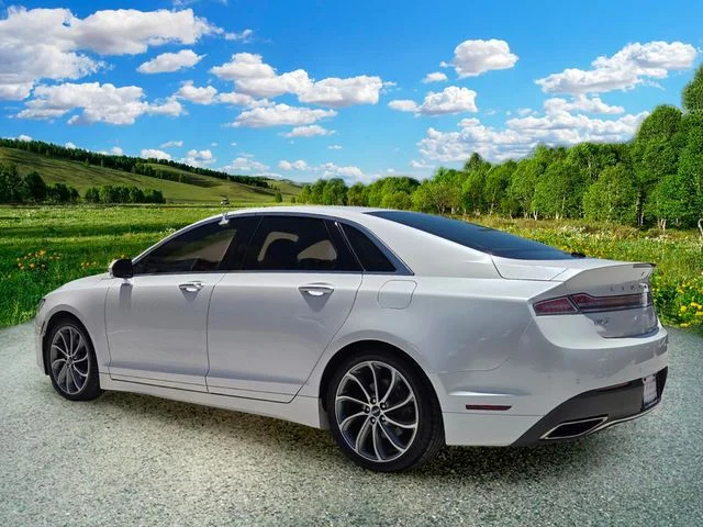 Certified Used 2019 White Lincoln Reserve image 4
