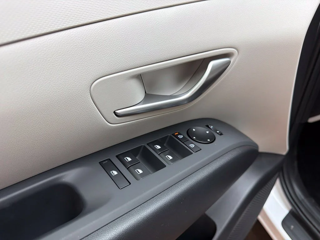 New 2026 Serenity White Pearl Hyundai SE image 29