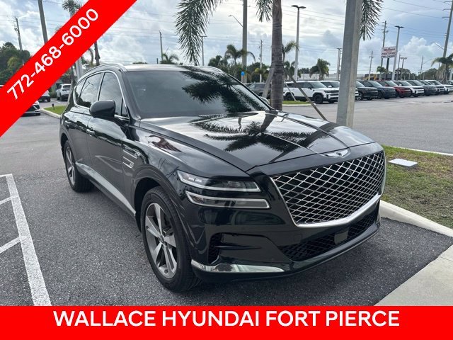 Used 2021 Black Genesis 2.5T image 3
