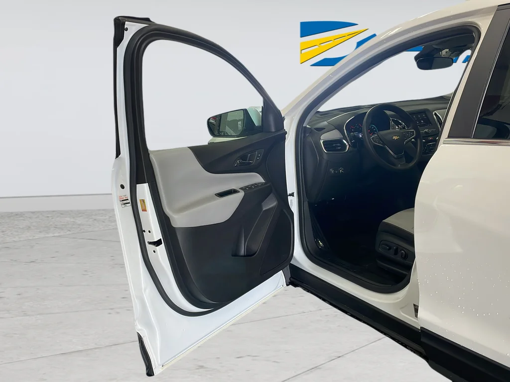 2023 Chevrolet Equinox LT - Photo 34