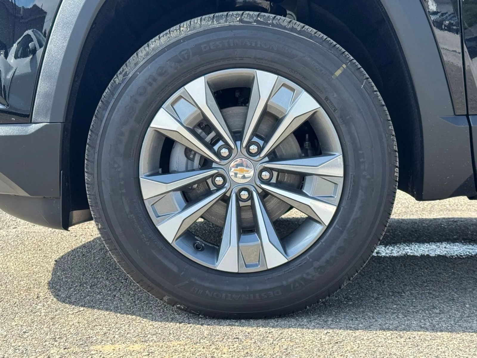 2027 Chevrolet Equinox LT - Photo 10