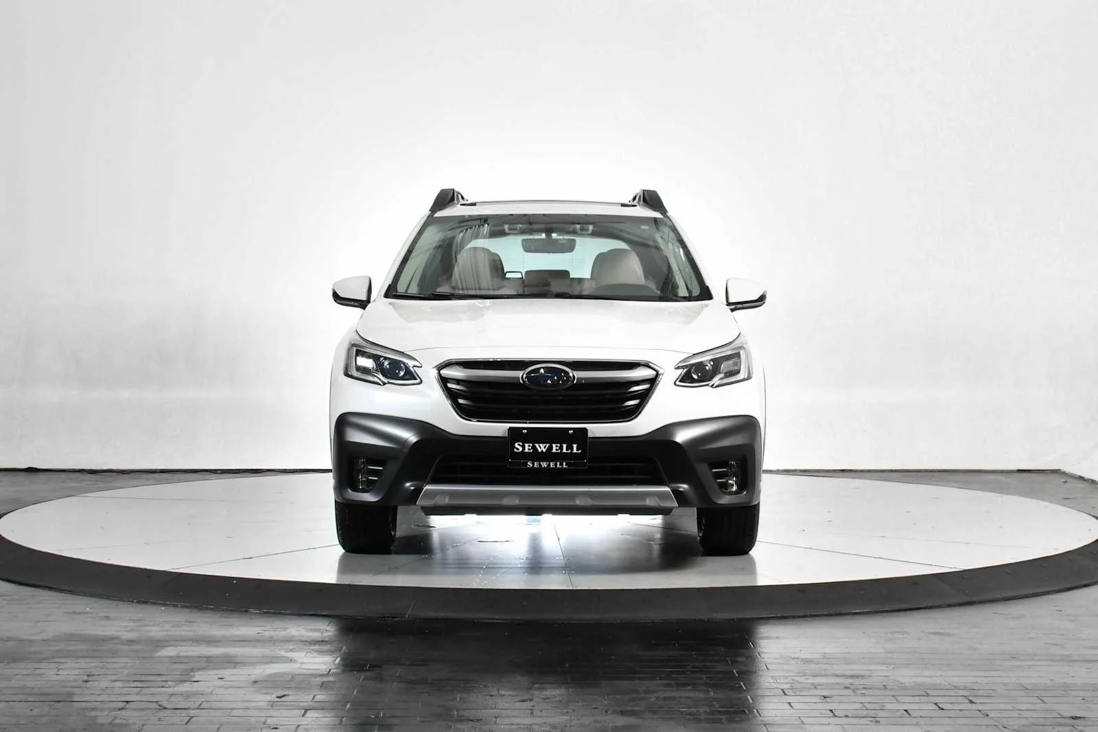 Used 2022 Crystal White Pearl Subaru Limited image 9
