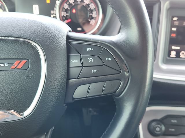 Used 2019 Blue Dodge SXT image 28