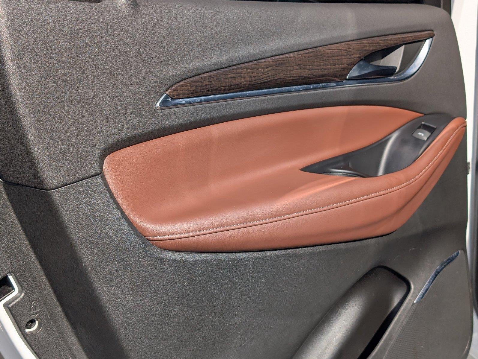 Used 2018 Includes Satin Nickel lower exterior accent color. Buick Avenir image 35