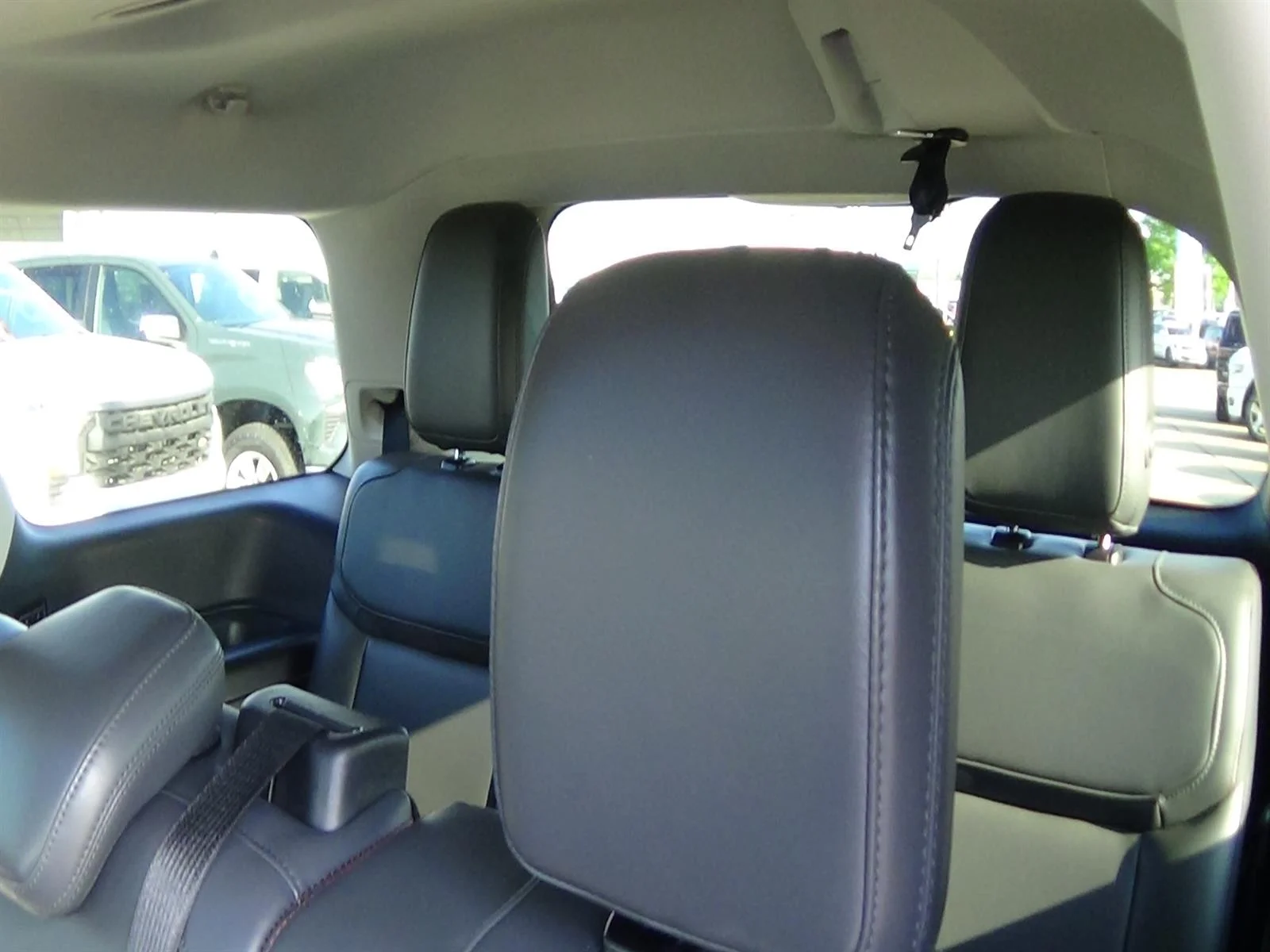 Used 2025 Oxford White (yz) Ford Active image 14