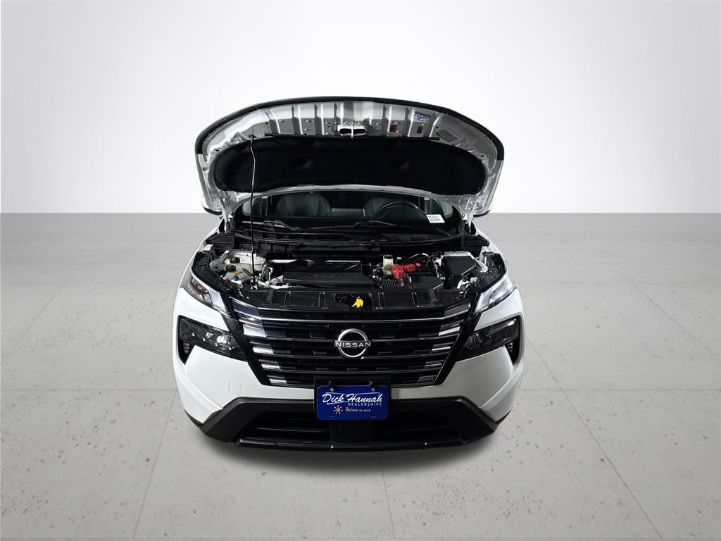 Used 2024 White Pearl Nissan SV image 21
