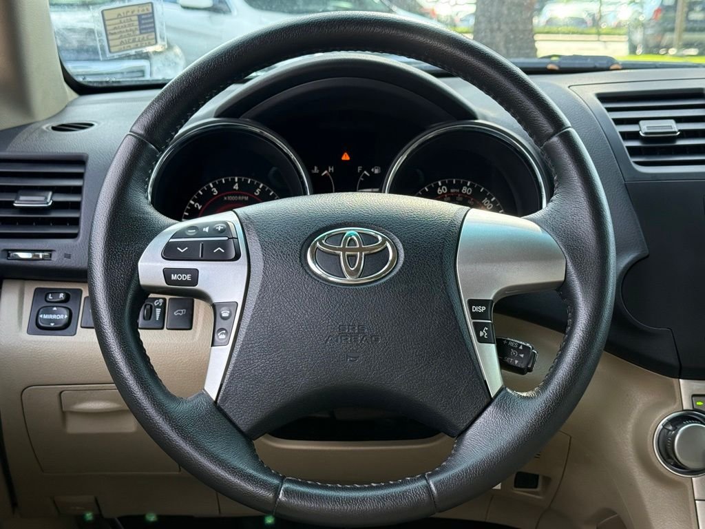 Used 2012 Black Toyota SE image 20