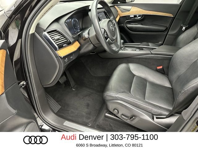 Used 2021 Black Volvo T6 Momentum image 11