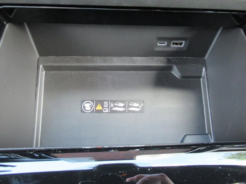 2026 GMC Yukon AT4 - Photo 27