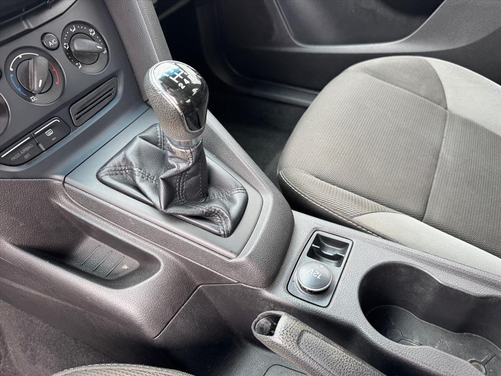 Used 2012 INGOT SILVER METALLIC Ford S image 18