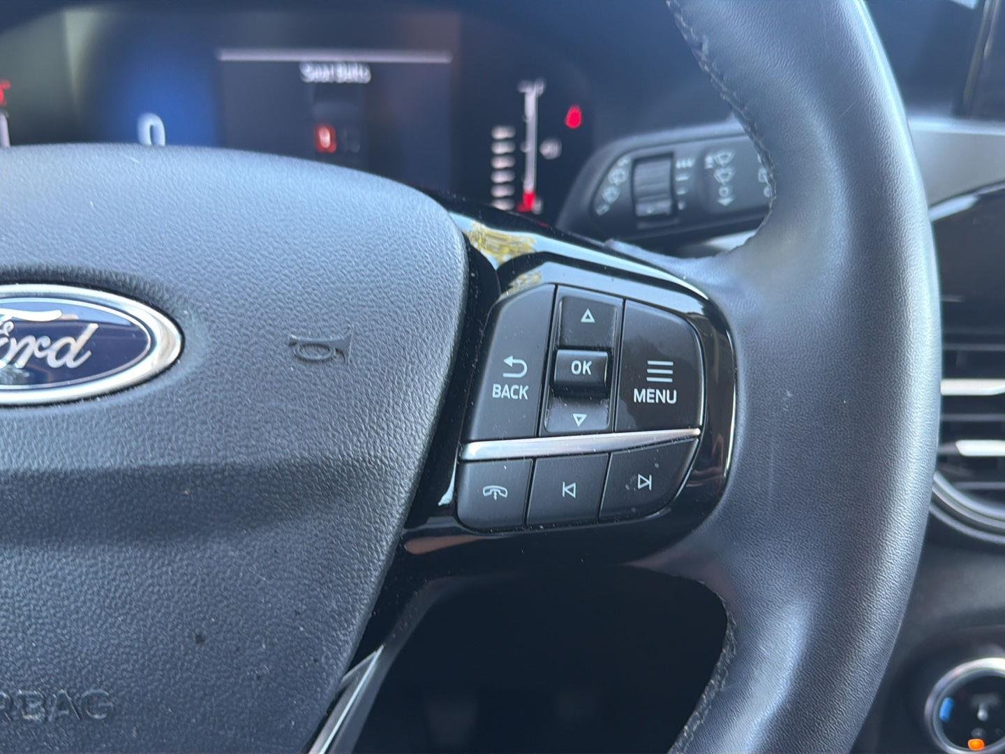 Used 2023 Star White Metallic Tri-Coat Ford Active image 13