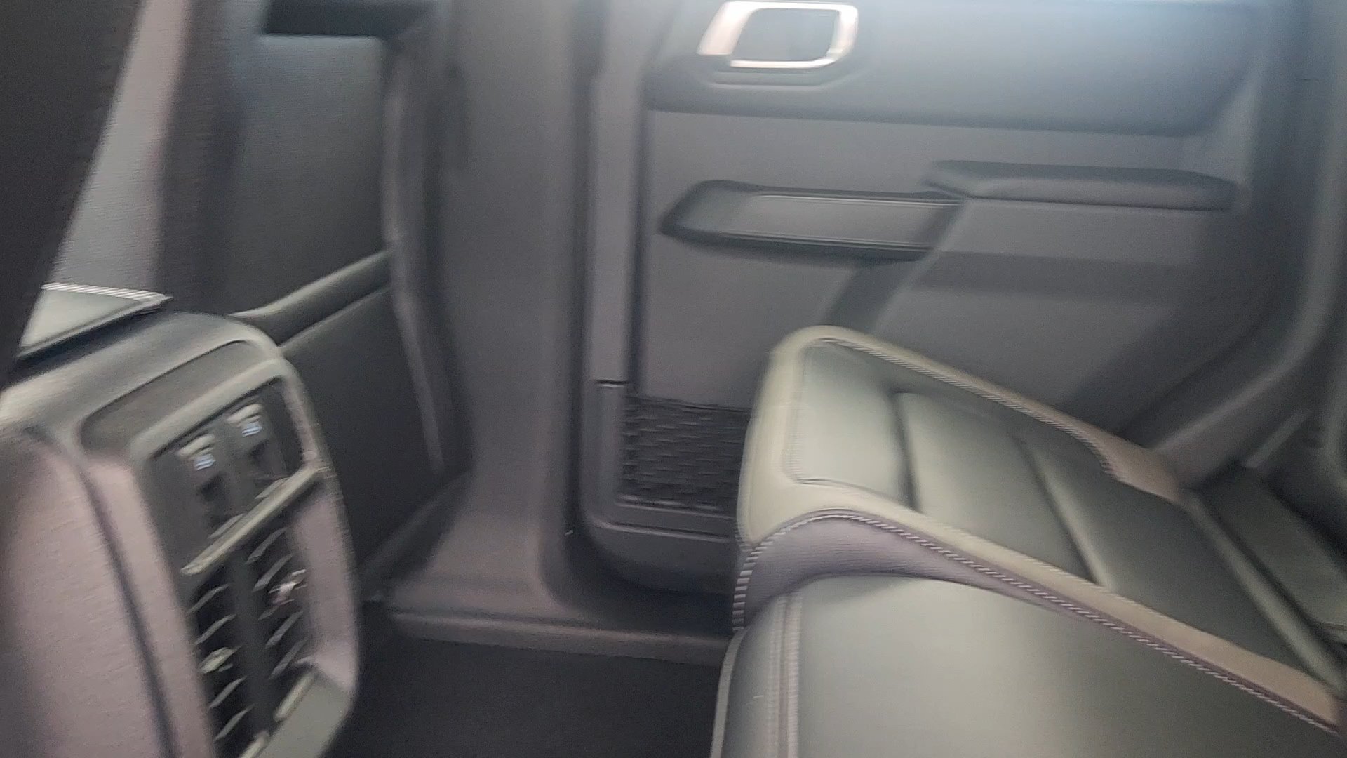 New 2026 Marsh Gray Ford Outer Banks image 37