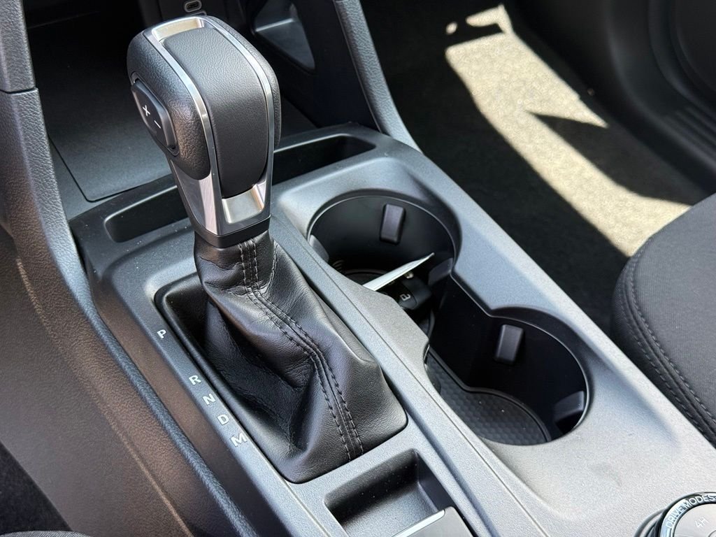 New 2026 Carbonized Gray Metallic Ford XLT image 12
