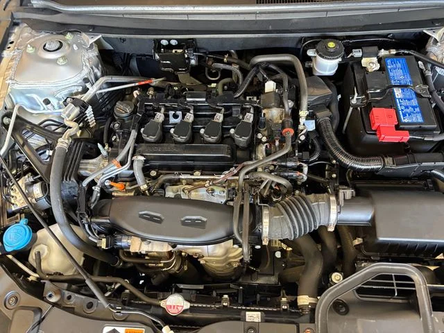 Used 2024 Silver Honda EX image 26