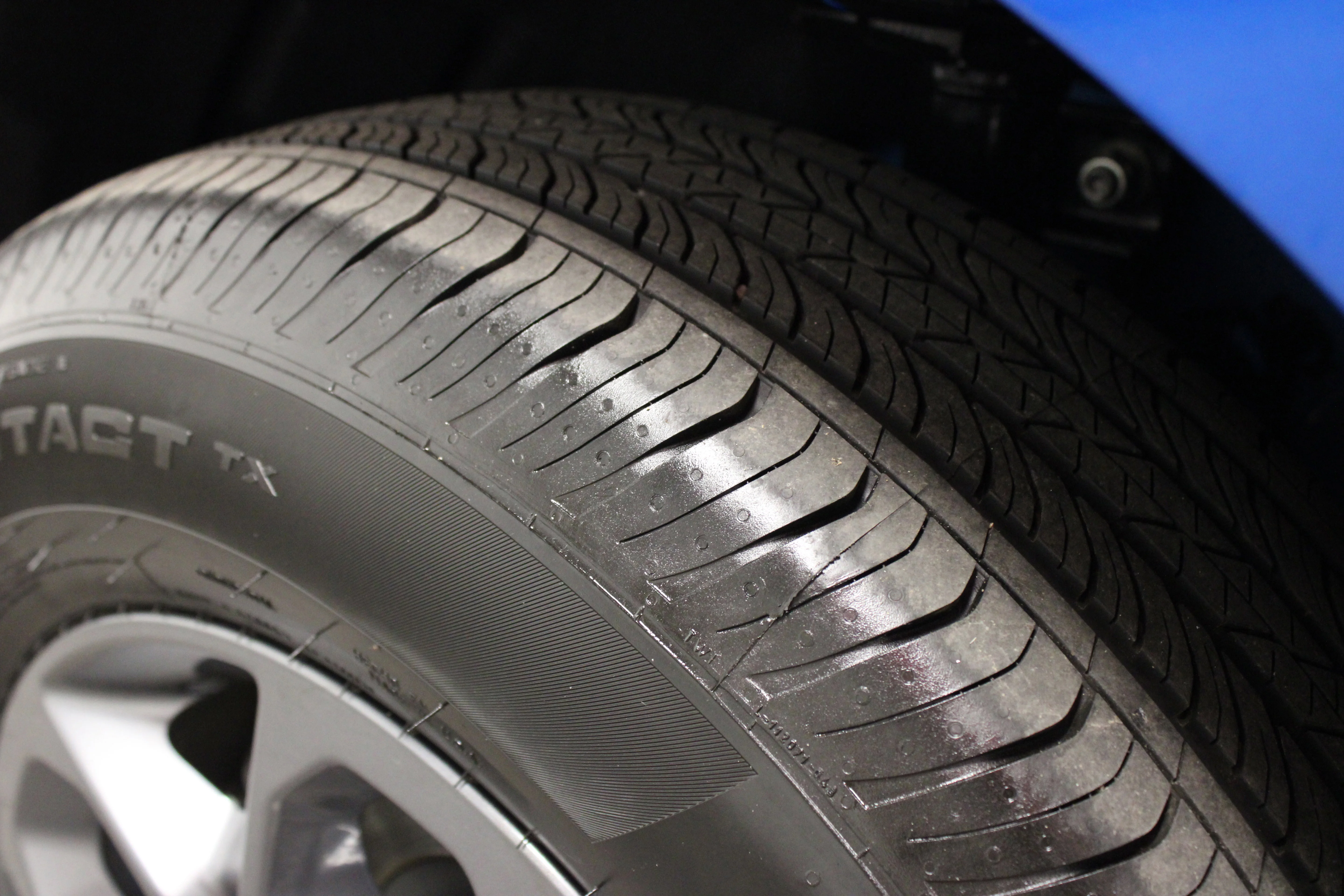 Used 2025 Blue Ford XLT image 10