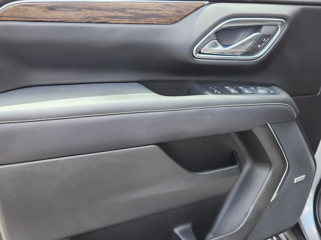 Used 2023 Sterling Gray Metallic Chevrolet Premier image 6