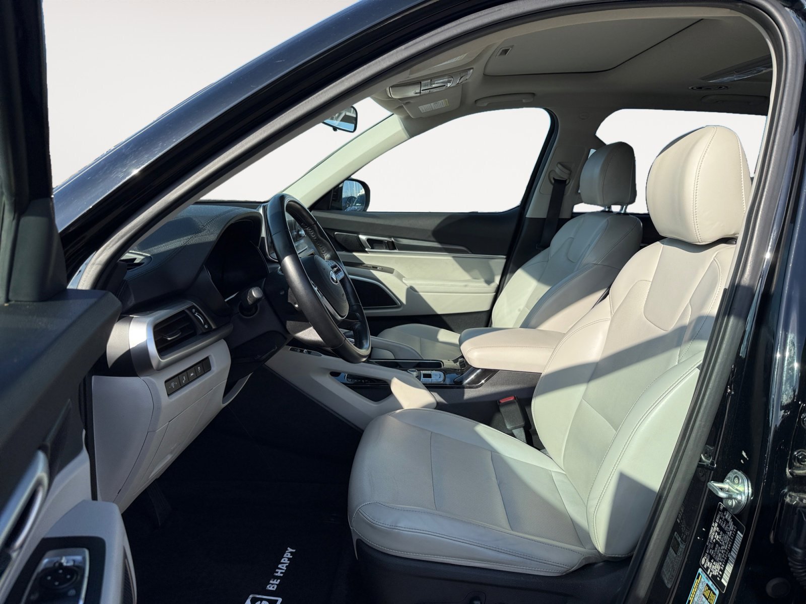 Used 2021 Ebony Black Kia S image 10