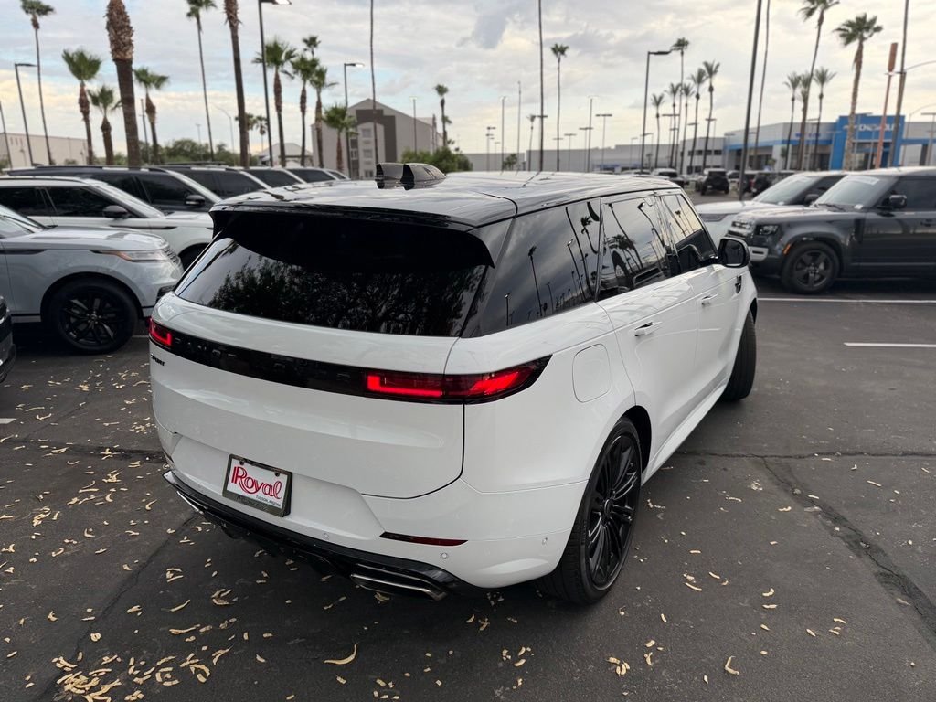 Certified Used 2024 White Land Rover Dynamic SE image 19