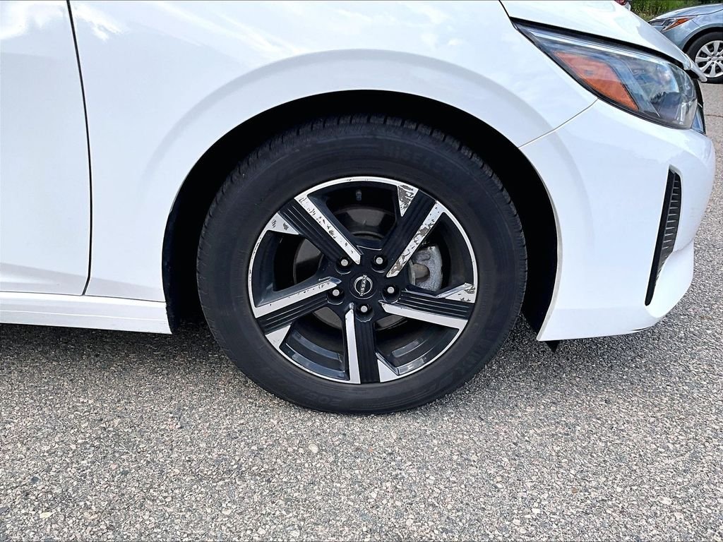 Used 2024 White Nissan SV image 7