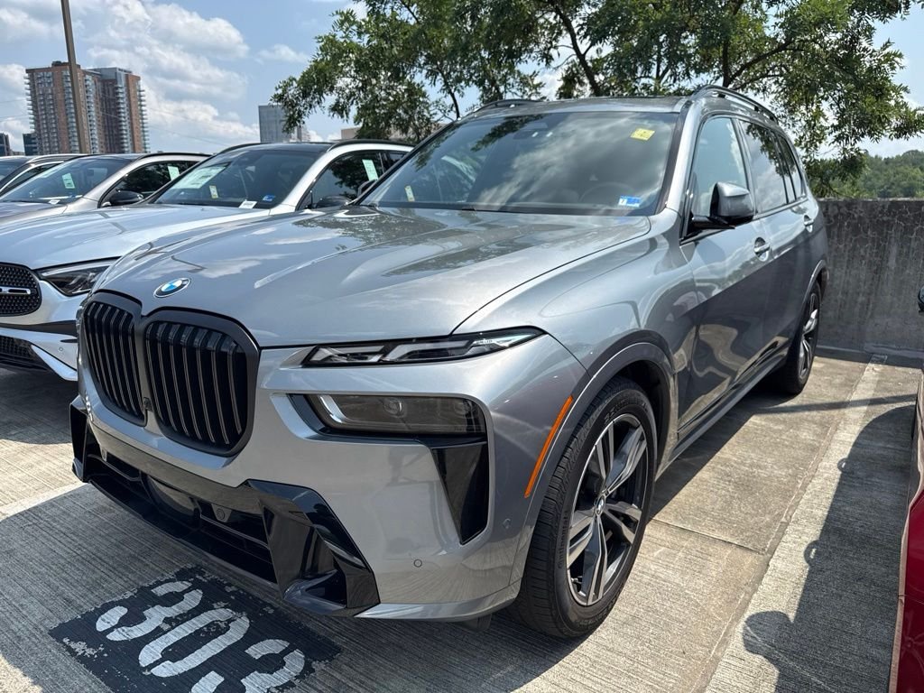 Used 2024 Gray Metallic BMW xDrive40i image 1
