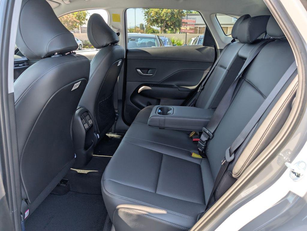 New 2026 Gray Hyundai SEL Premium FWD image 16