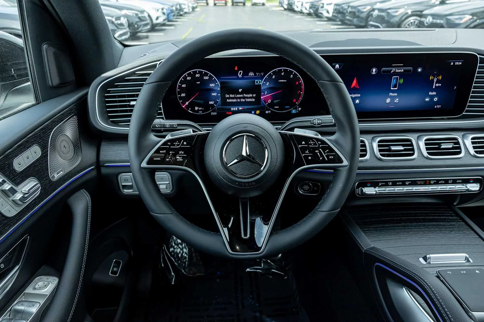New 2026 MANUFAKTUR Moonlight White magno Mercedes-Benz GLE 450 image 13