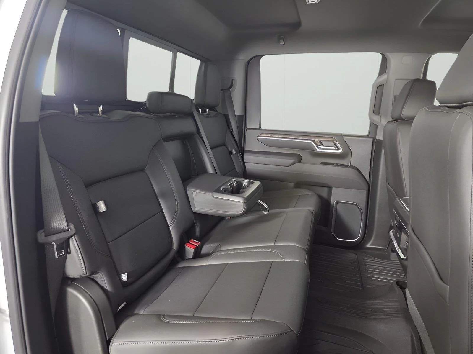 2025 GMC Sierra 2500HD SLT - Photo 24