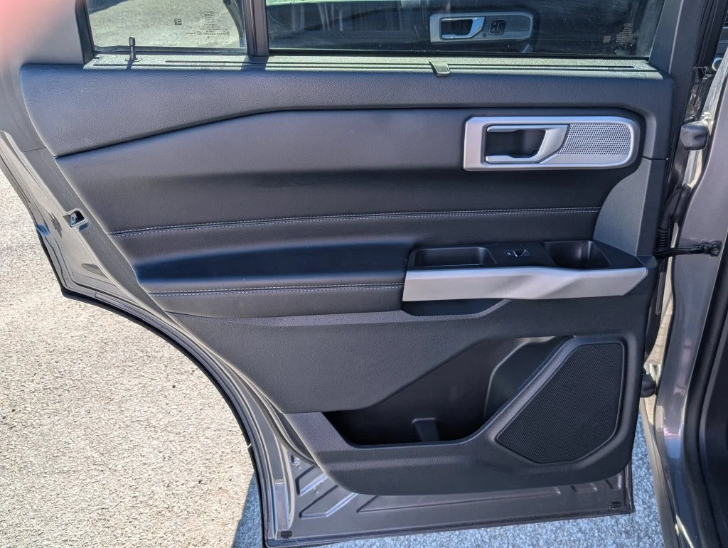 Used 2022 Gray Ford Limited image 31