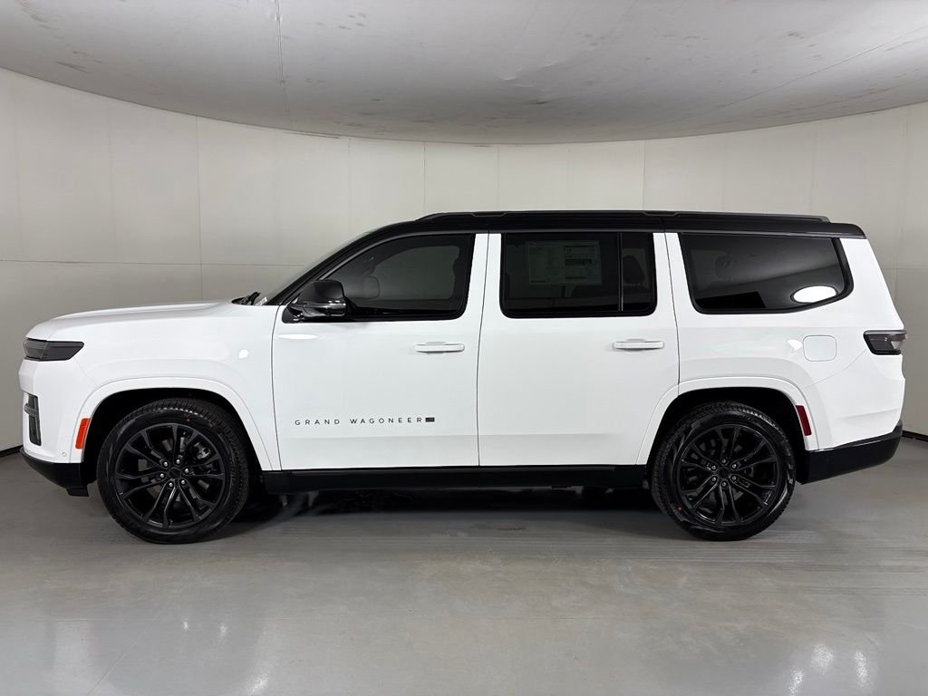 New 2026 Bright White Clear-Coat Exterior Paint Jeep Summit Reserve image 5
