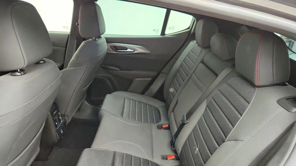 Used 2024 Gray Cray Dodge R/T EAWD w/ Turbocharged Hybrid & Sport-Tuned Handling image 17