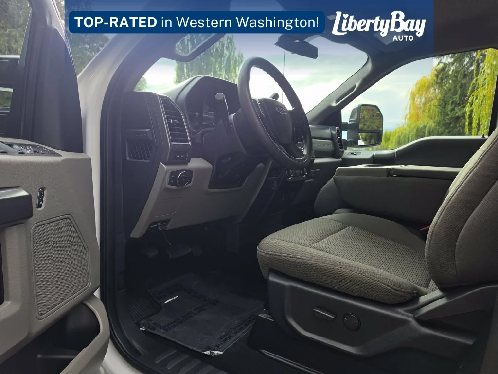 Used 2022 White Ford XLT image 10