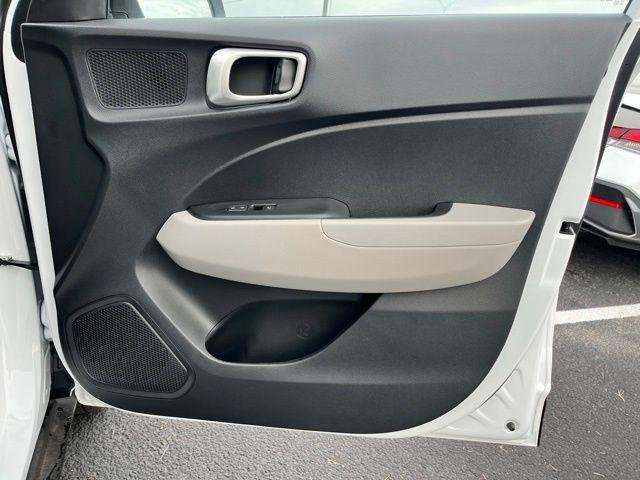 New 2026 White Hyundai SEL image 23
