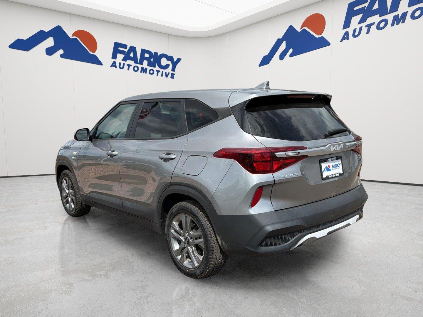 Used 2023 Steel Gray Kia LX image 8