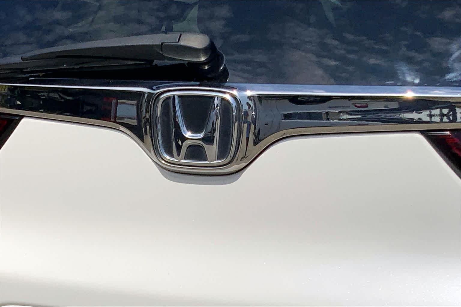 Used 2020 Platinum White Pearl Honda EX-L image 28